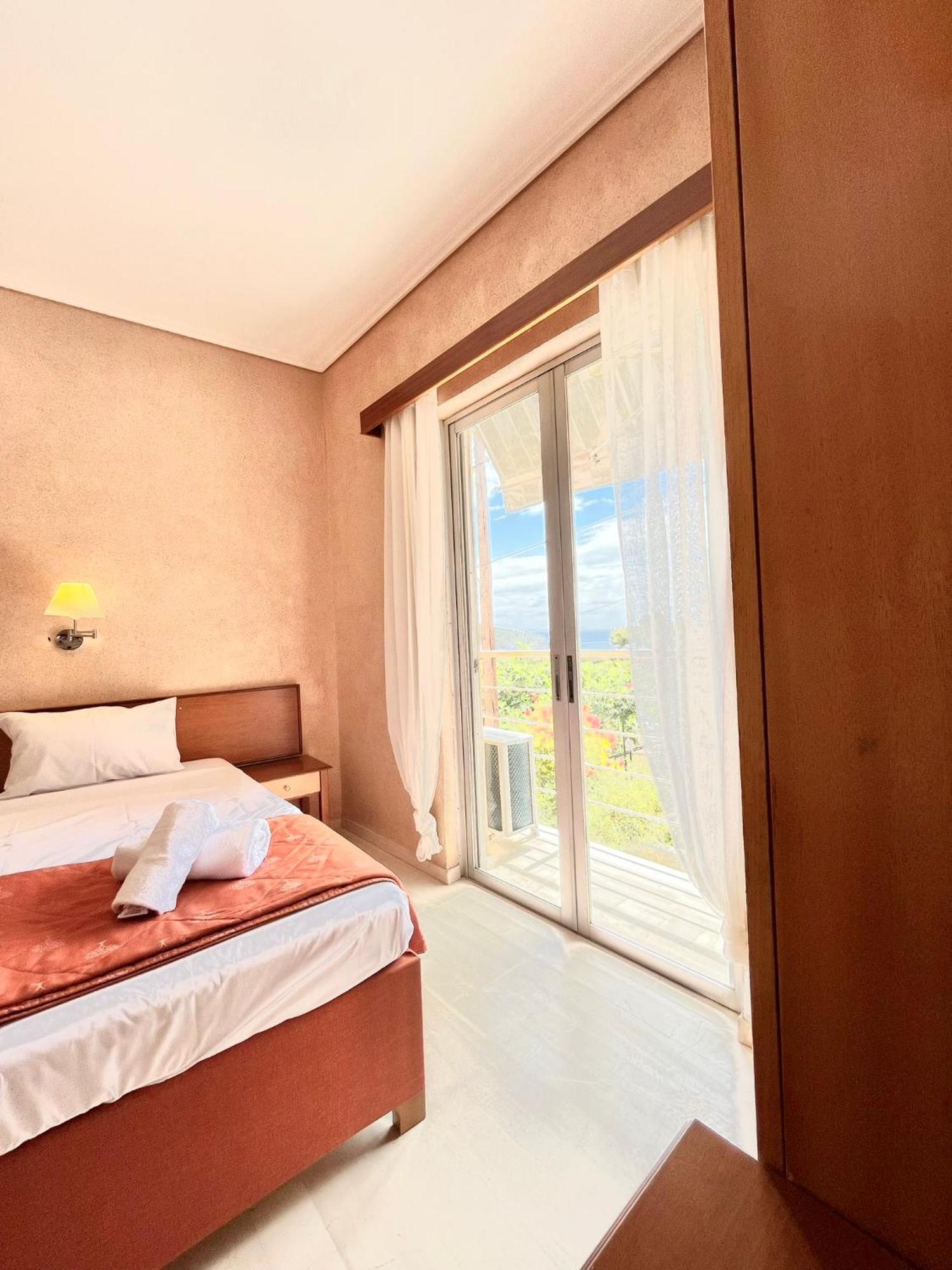 Oelia Rooms & Apartments Ajía Marína Kültér fotó