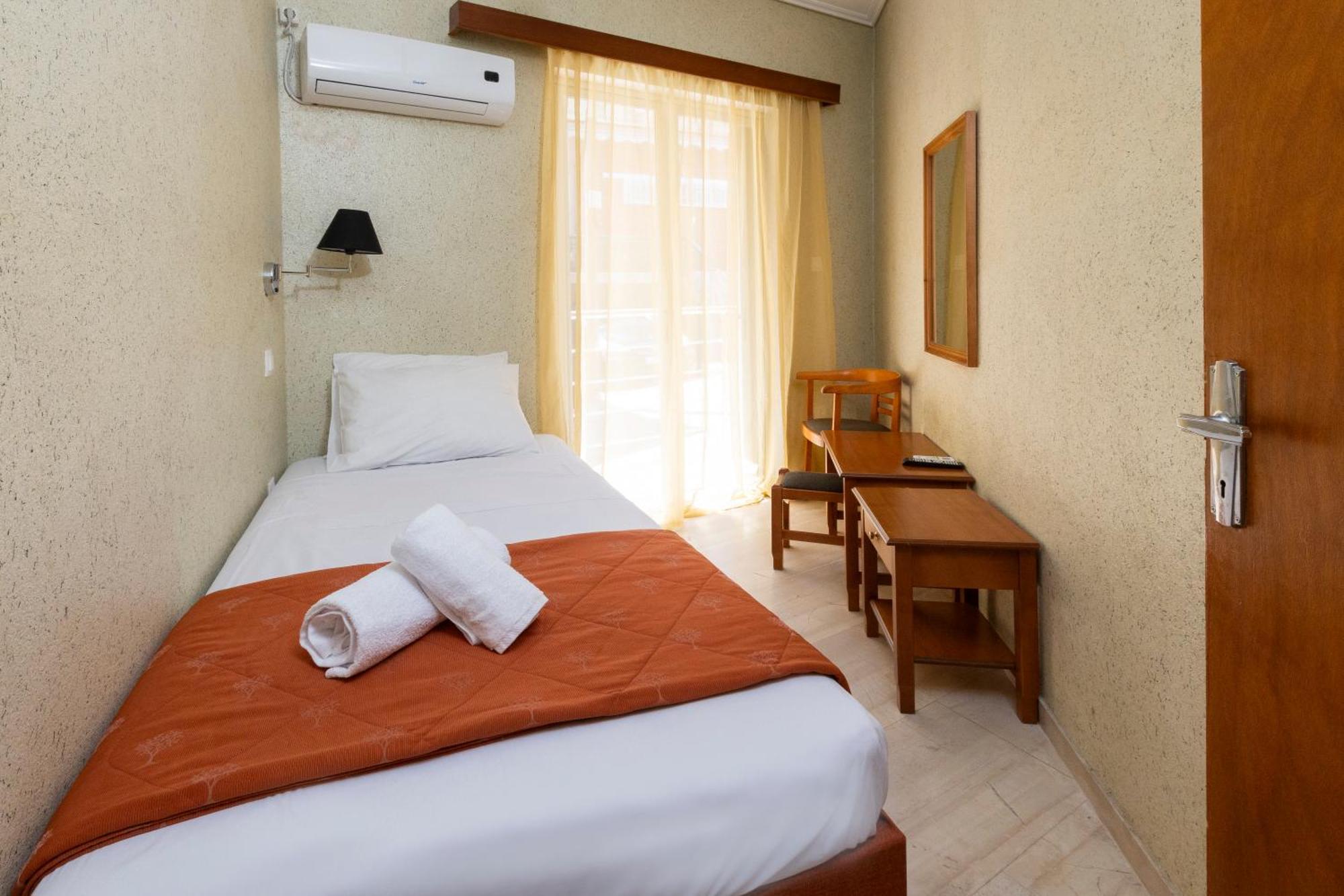 Oelia Rooms & Apartments Ajía Marína Kültér fotó