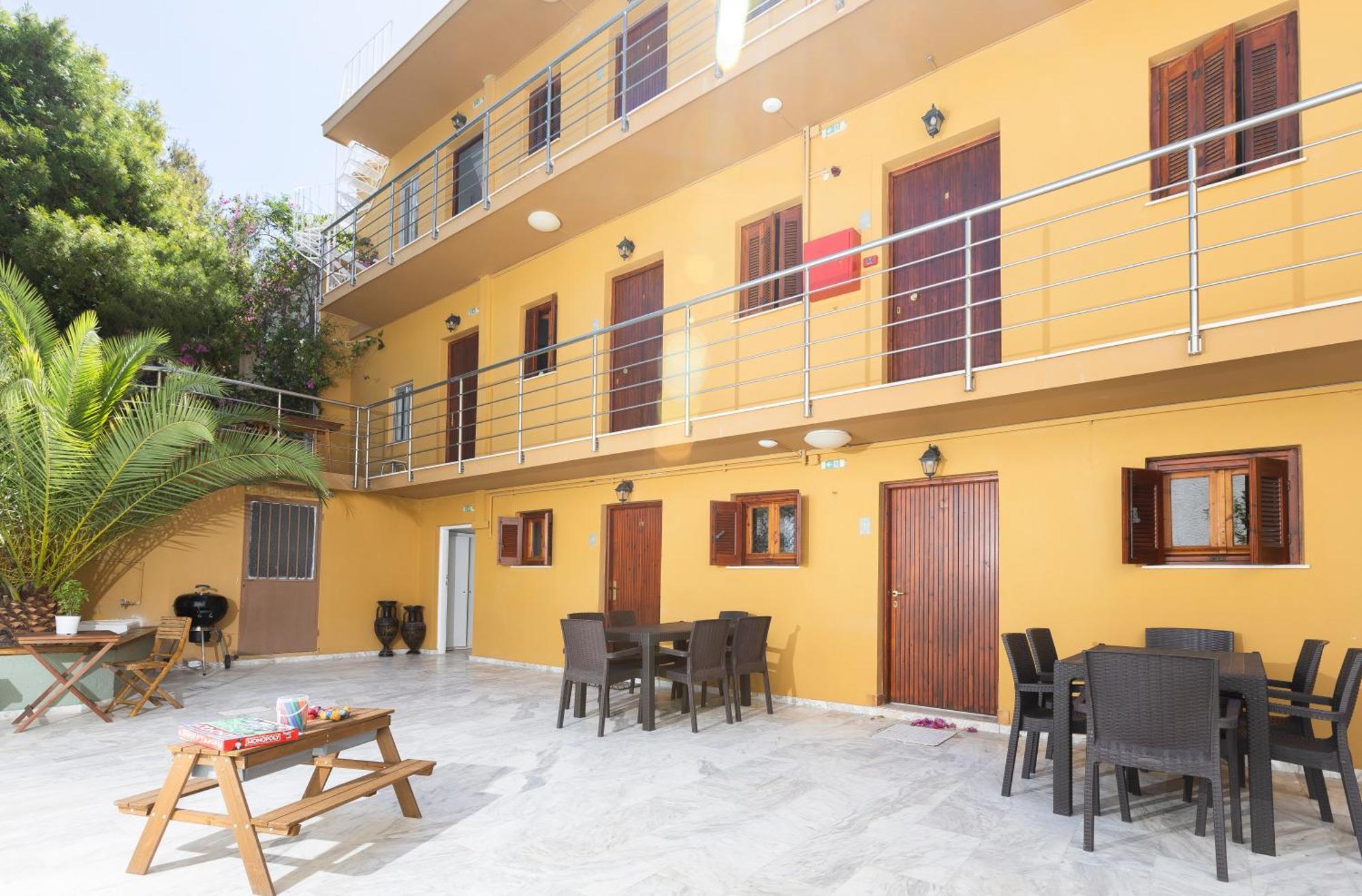 Oelia Rooms & Apartments Ajía Marína Kültér fotó